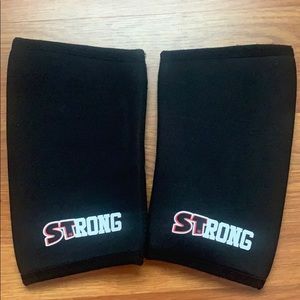 STrong knee sleeves